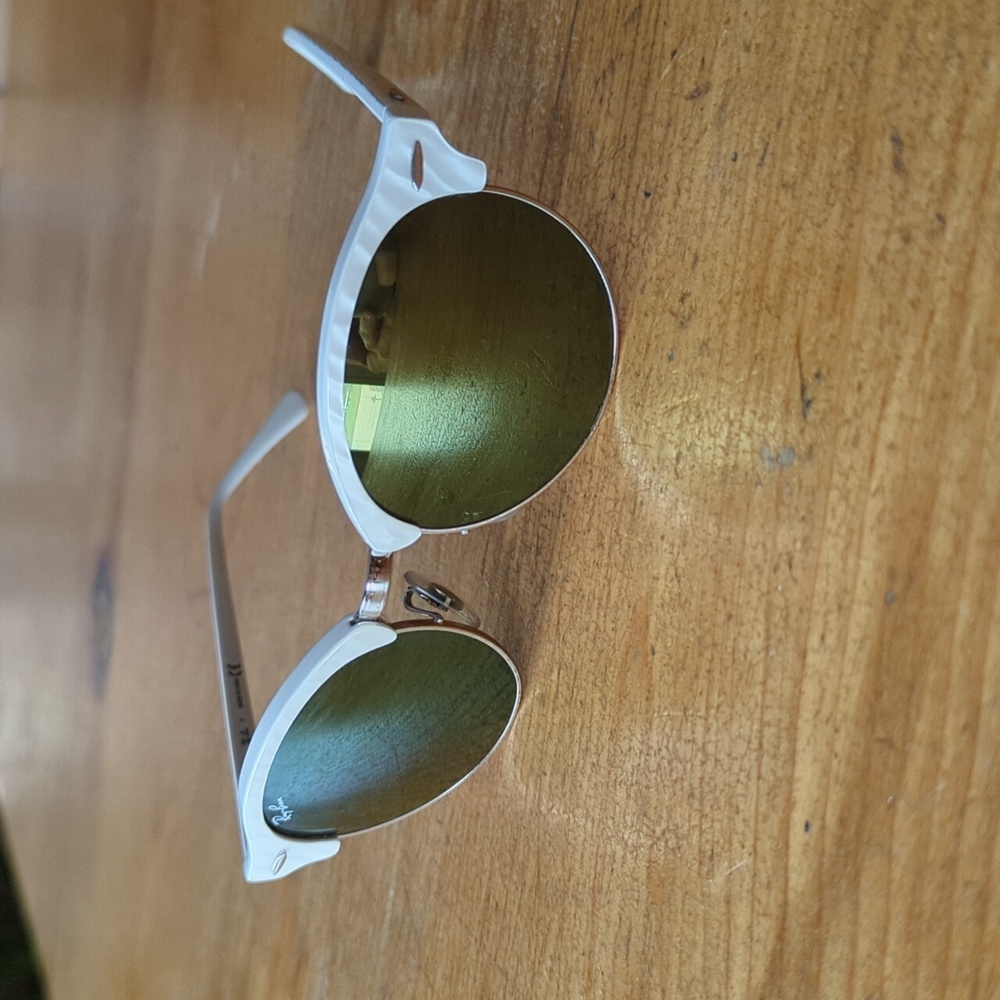 Ray-Ban 4246 women's sunglasses